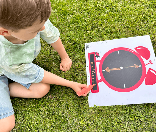 T3517 Clocks Chalkboards on ground 3 - Wood Bee Nice - Children's Wooden Toys | Eco-Friendly Toys